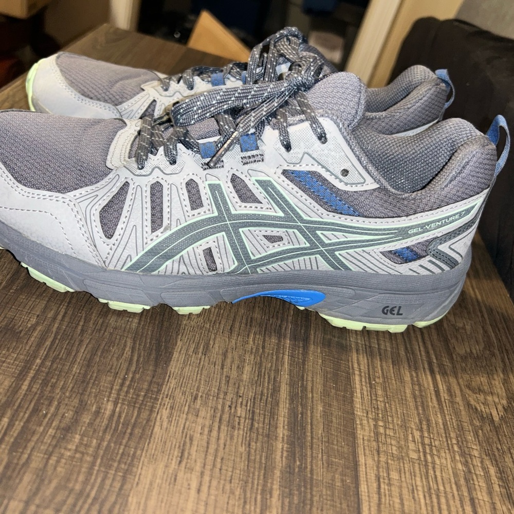 Women’s Asics Gray and Blue Athletic Shoes Size 9